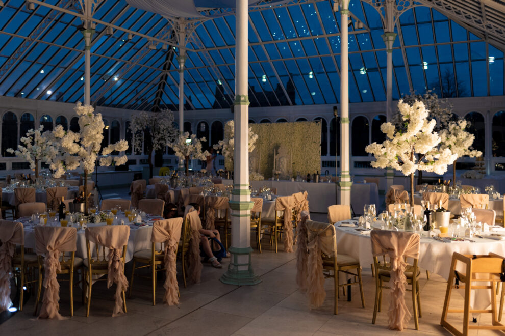venue dressing